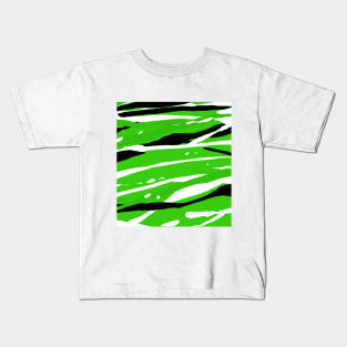 Green lines and splats Kids T-Shirt